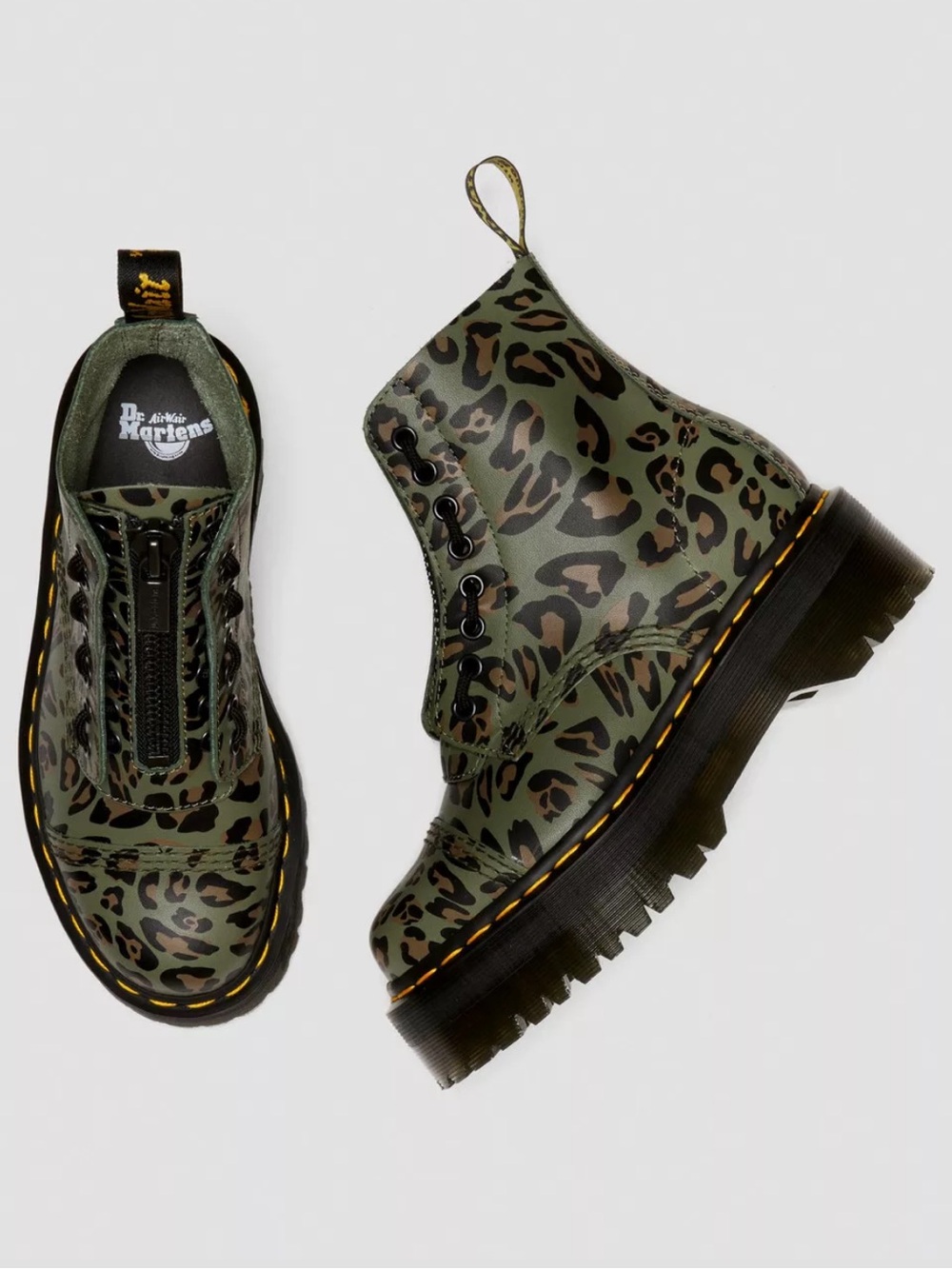 Dr. Martens Sinclair Distorted Leopard Print Platform Khaki Women’s size 9 NEW! - Picture 6 of 9